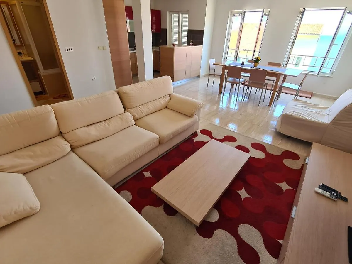 Apartment Maross Mali Losinj