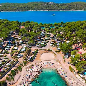 Village Poljana Mali Losinj